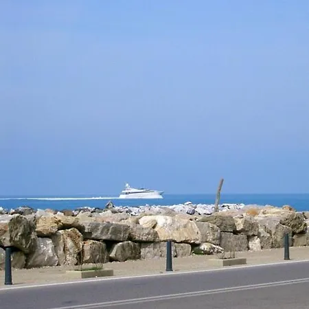 Manzi Marina Di Pisa