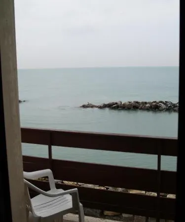 Manzi Hotell Marina Di Pisa
